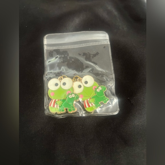 Jewelry - Keroppi earrings!